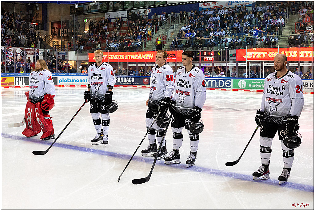 PENNY DEL;  Iserlohn Roosters - Kölner Haie; Iserlohn, 06.10.2022